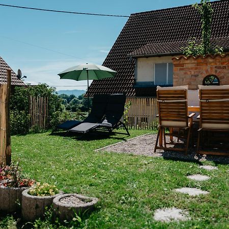 Ferienwohnung Am Weinberg Boetzingen Ngoại thất bức ảnh